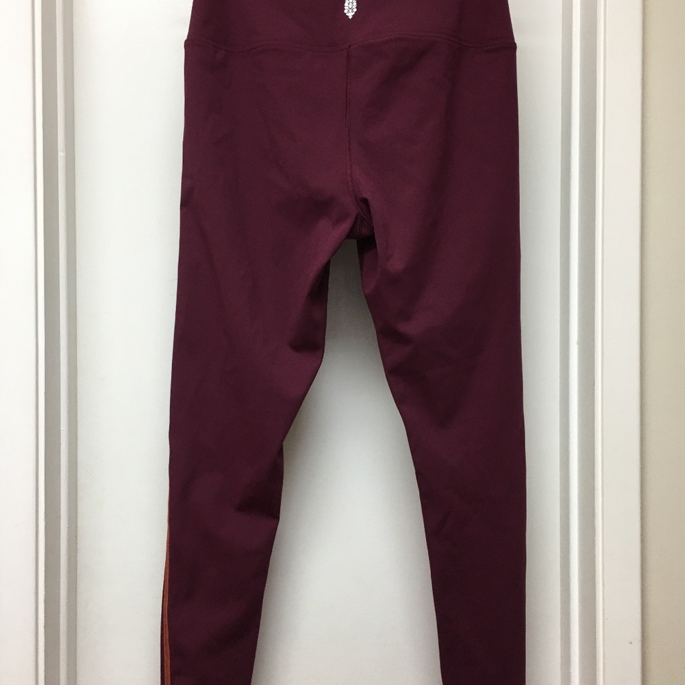 Free People FP Movement Freestyle Leggings Side Stripes EUC - Picture 9 of 10